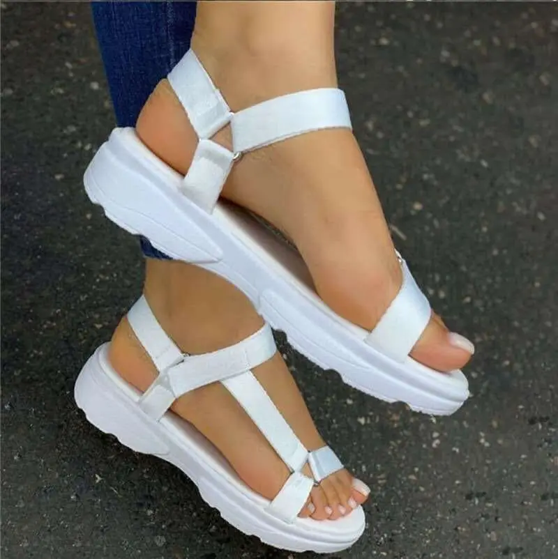 2024 Women's large size sandals summer new thick bottoming color combination convenient and comfortable beach sandals
