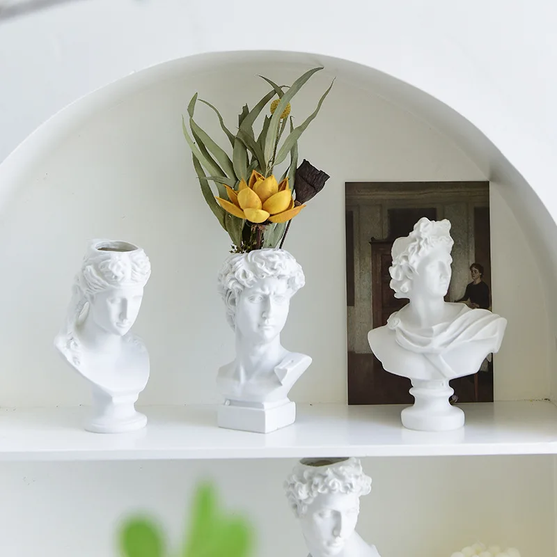 2023 new design hot sell living room furniture household products home decor flower vases David head vases Plastic vases