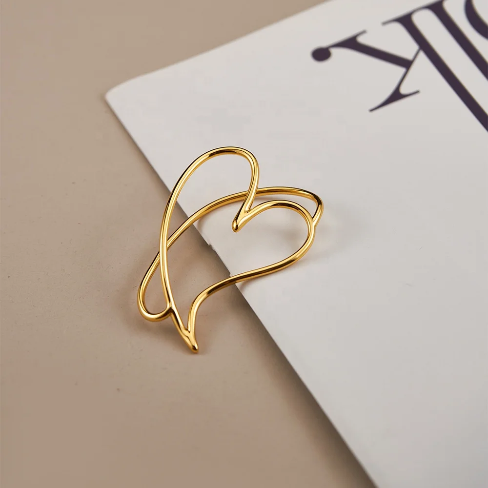 Latest 18K Gold Plated Brass Jewelry Hollow Large Heart Ear Clip Non Hole Pierced For Women Single Accessories Earrings E231458