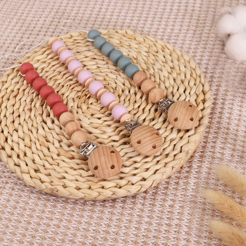 Wholesale Eco-friendly Chewable Wooden Silicone Dummy Pacifier Clip Silicone Baby Pacifier Clip Chain