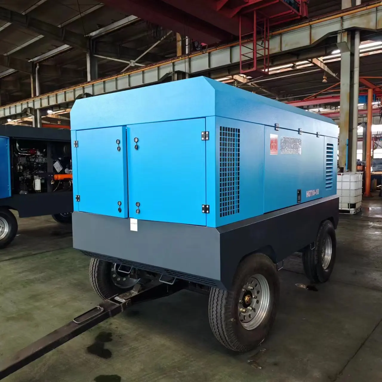 Hongwuhuan HGT18-18Y 18m3/min700cfm 18 bar China diesel screw portable air compressor 162 kw for water well drill rig