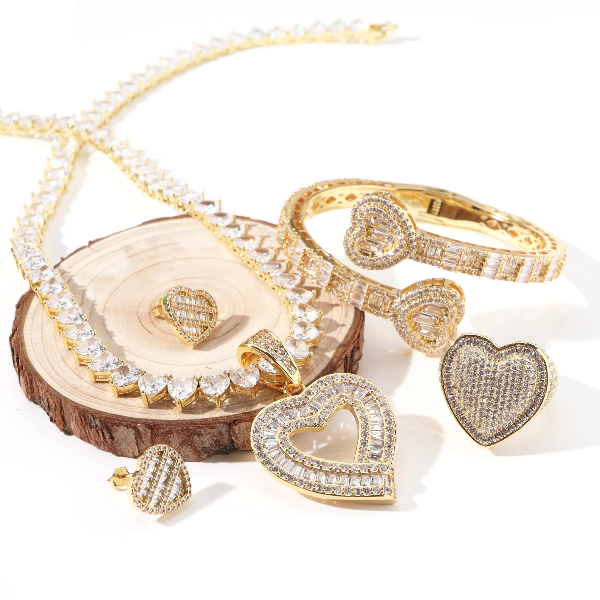 Icy iced out heart design love style women jewelry set cz bling bling iced out heart baguette bangle earring pendant jewelry set