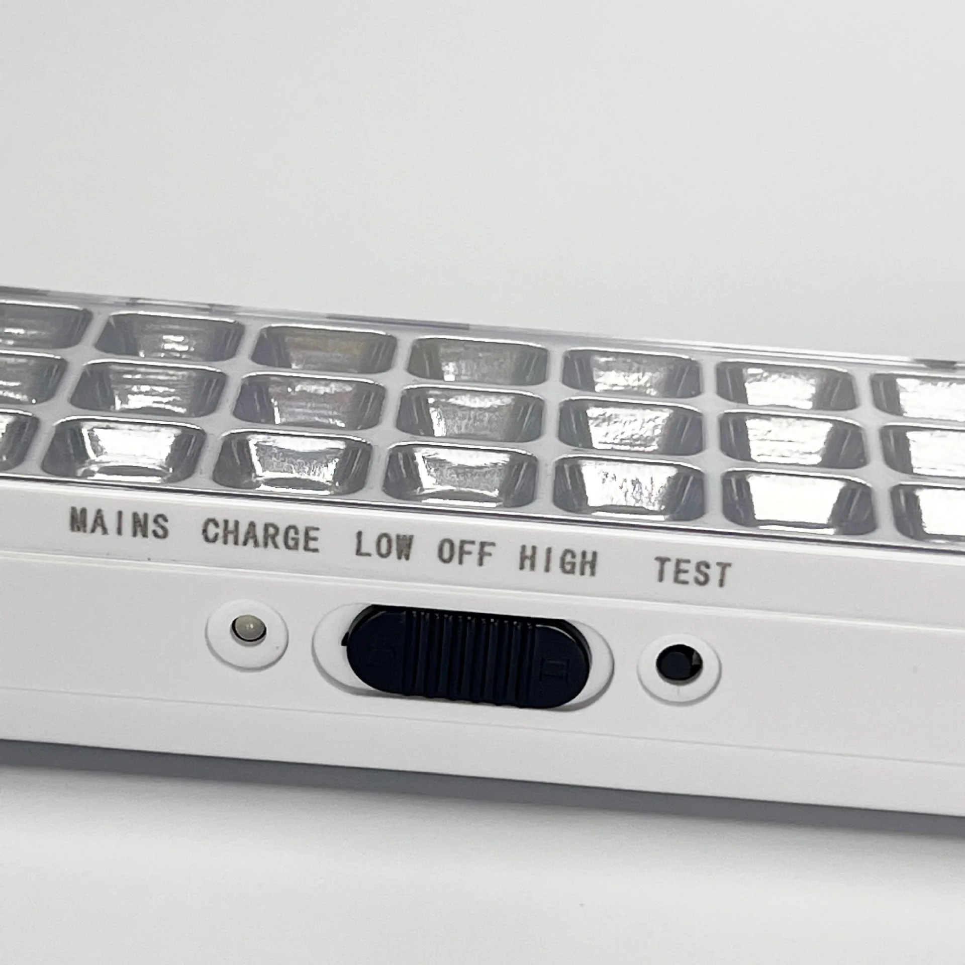 30/60/80 LED 灯 高亮度 LED 应急灯 疏散通道灯 野营灯 应急灯