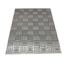 Expert Manufacturer SUS304 Customized Diamond Shaped Hole Well-Designed Perforated Metal Plate for Chemical Industry