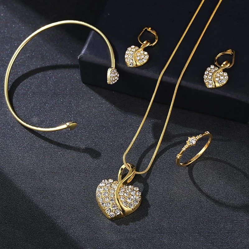4pc Luxury Heart Diamond Pendant Necklace Bracelet Earring Ring Set for Women Jewelry Party