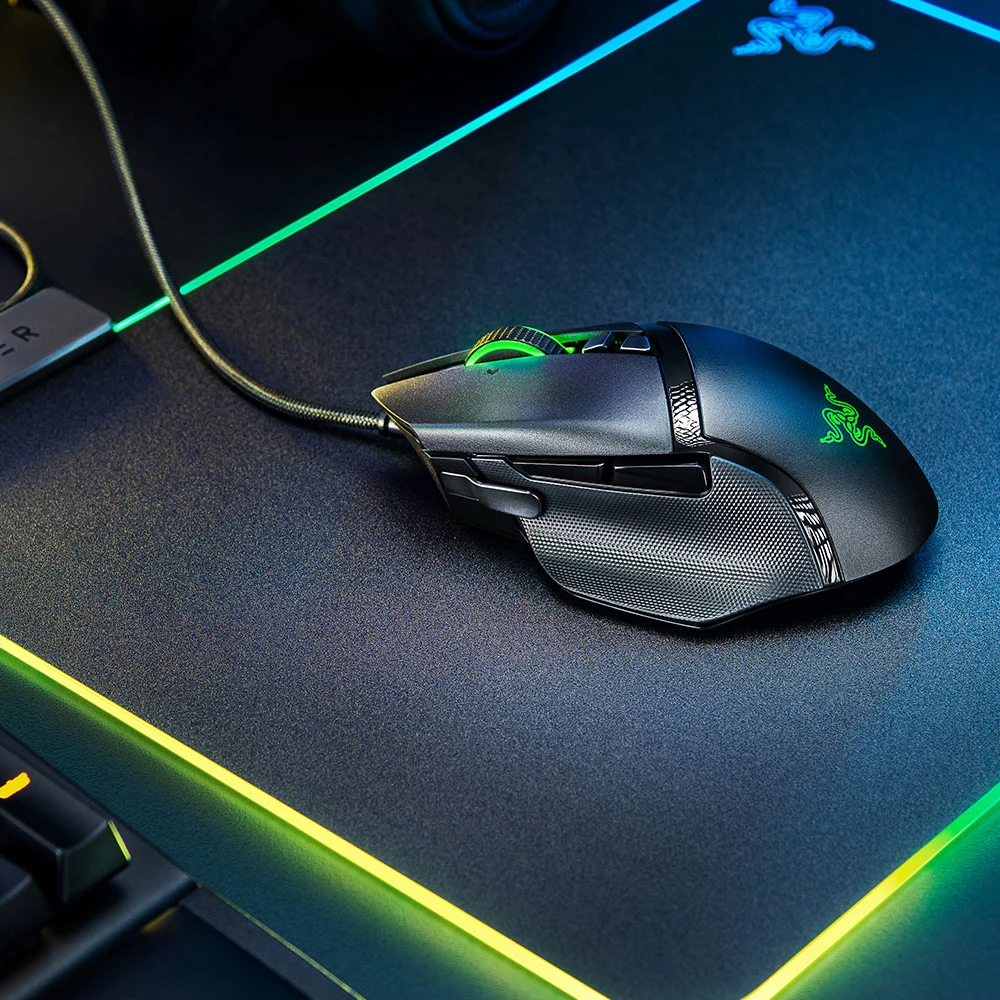 Razer Basilisk V2 retailer Wired Gaming Mouse