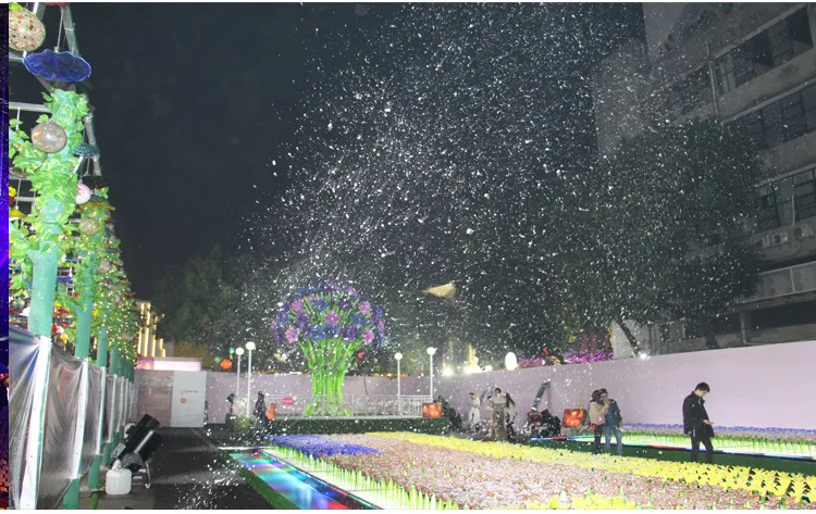 Christmas Stage Snowflake Making Machine Field Remote Control Snow-making Equipment 180 Degree Jet Snow Machine