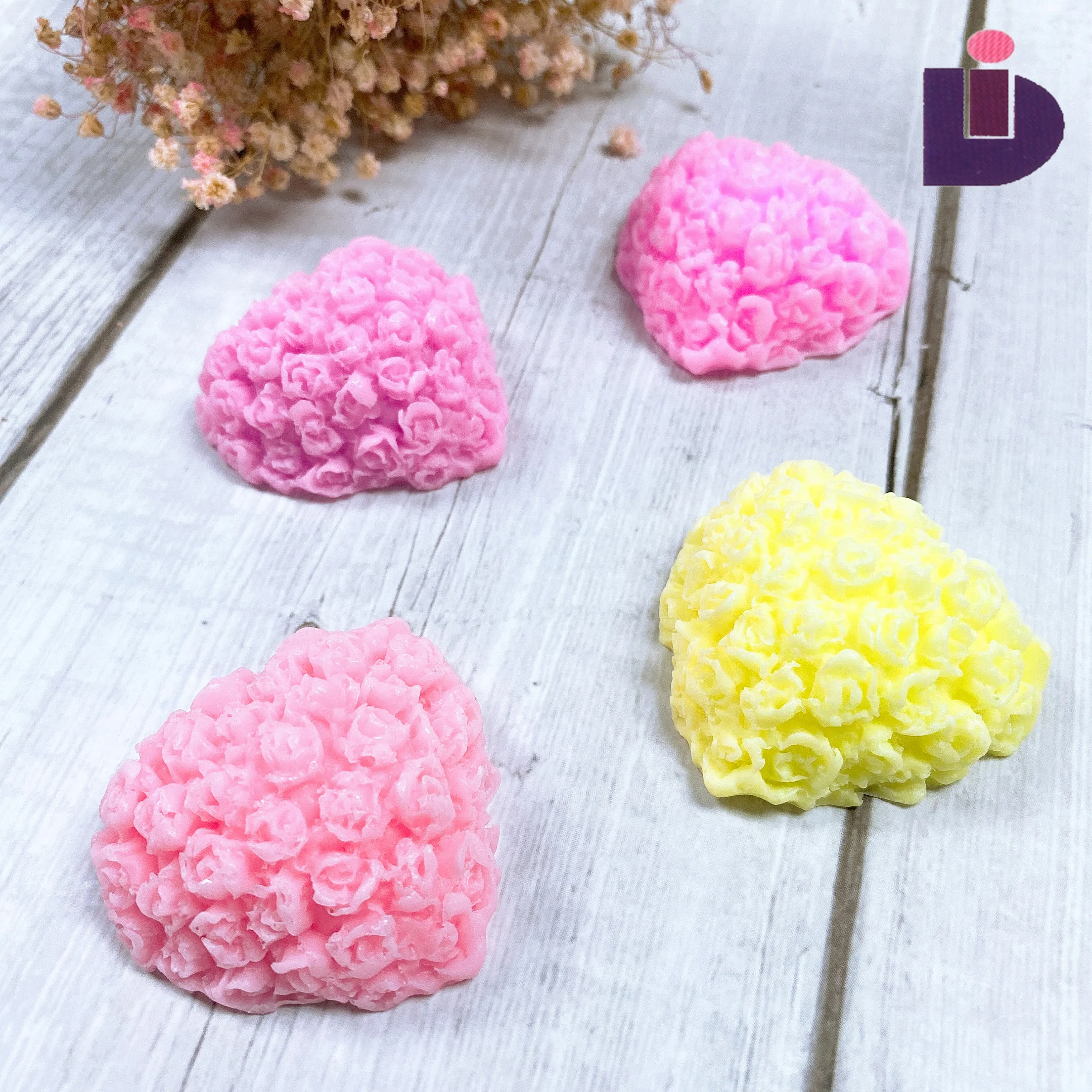 fancy handmade glycerin love shape rose gift soap