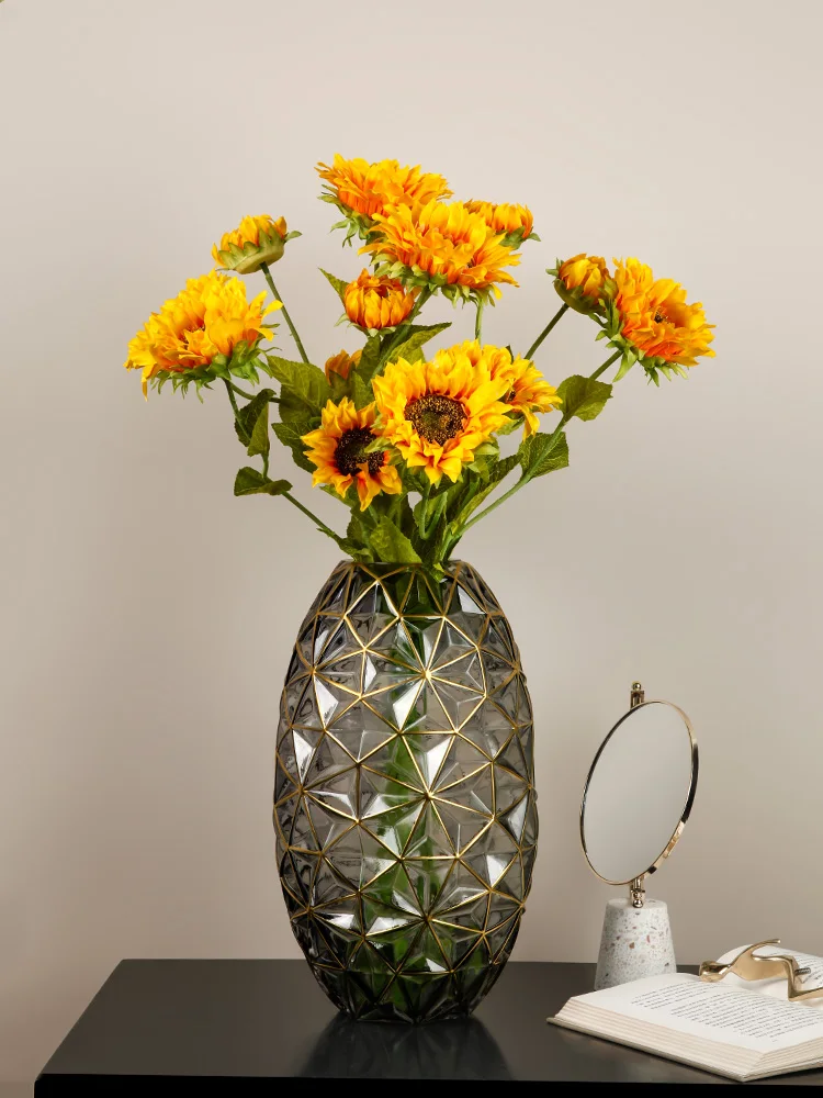 Wholesale Custom Glass Gold Painted Artistic Sense Modern Style Literary Home Decoration Vase