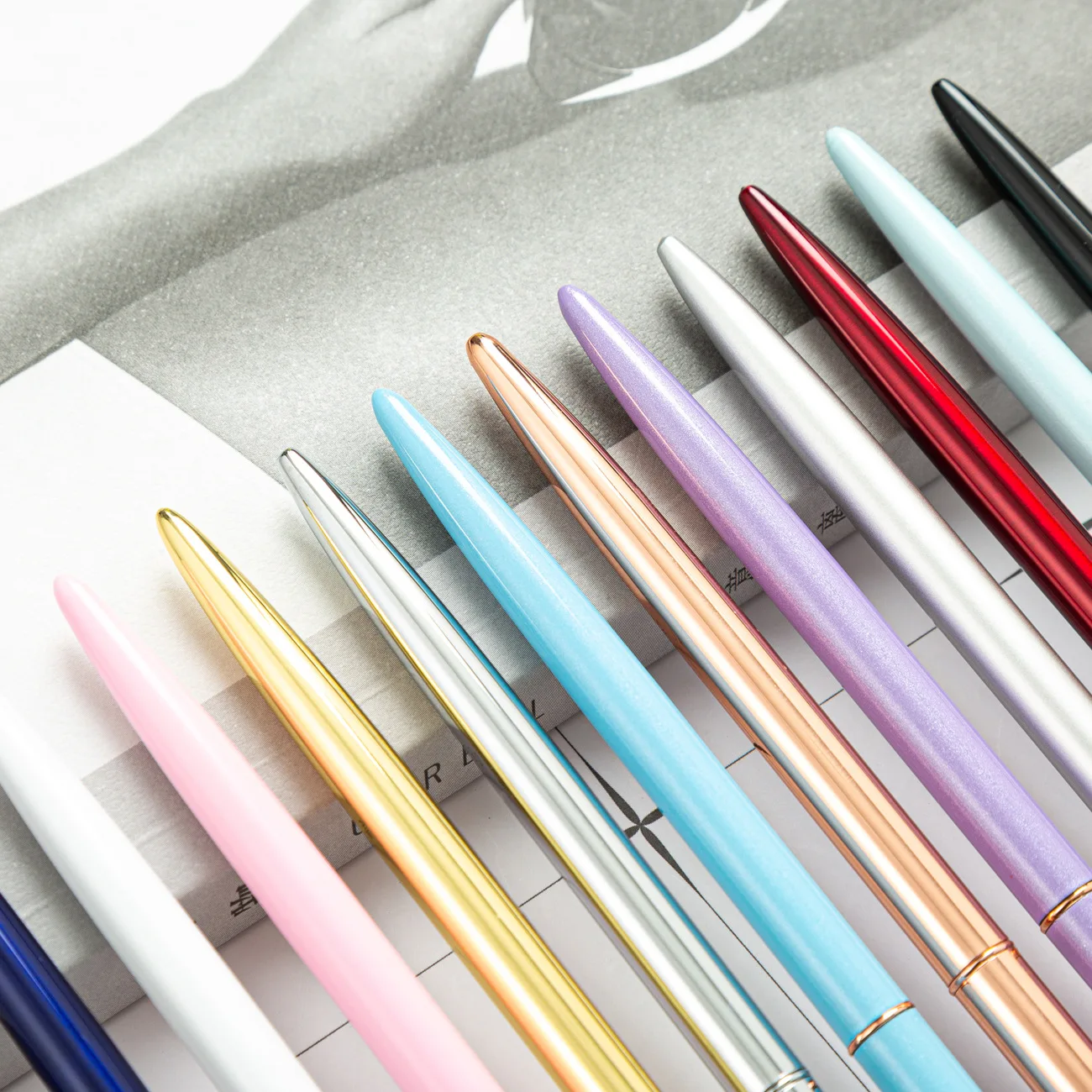 Hot Sale Colorful Smooth Continuous Writing Diamond Metal Gift Press Pen Custom Ball-point Pens With Custom Logom Logo