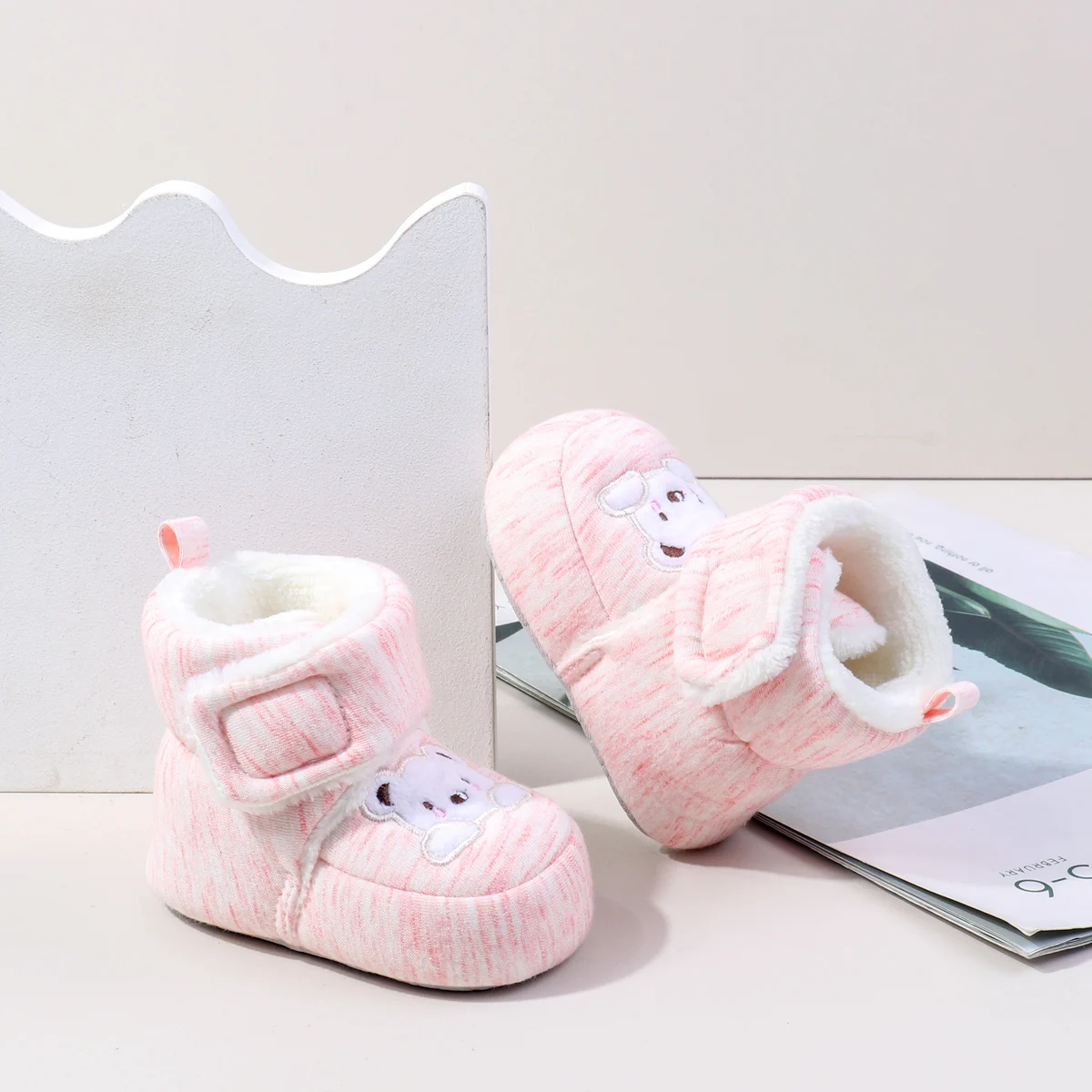 New Design Baby Winter Shoes Plush Thickened Infant Shoes Soft Soles Safety Warm Cozy Toddler Shoes details