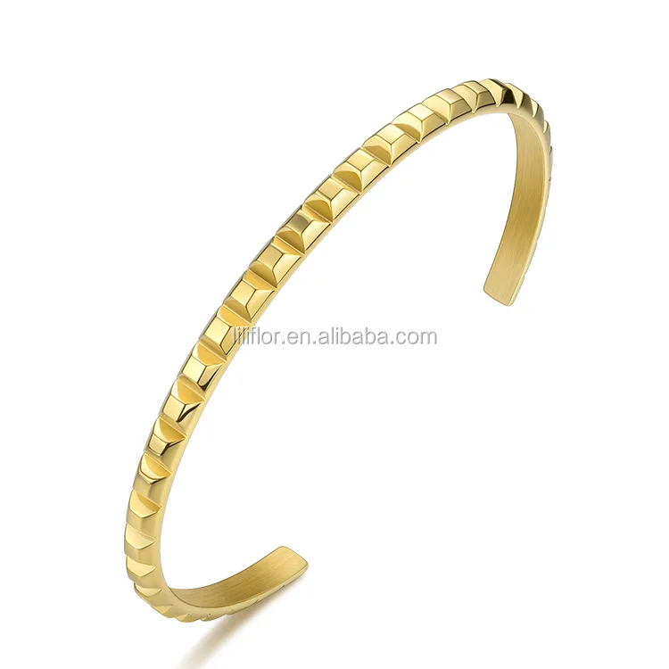 High Quality Fashion Jewelry 18K Gold Plated Stainless Steel Spike Pyramid C-type open design Cuff Bracelets BF192008
