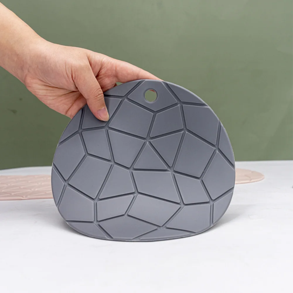 European Style High-Temperature Table Mat Modern Turtle Patterned Insulation Food Grade Silicone Coaster Thickened Pot Mat manufacture