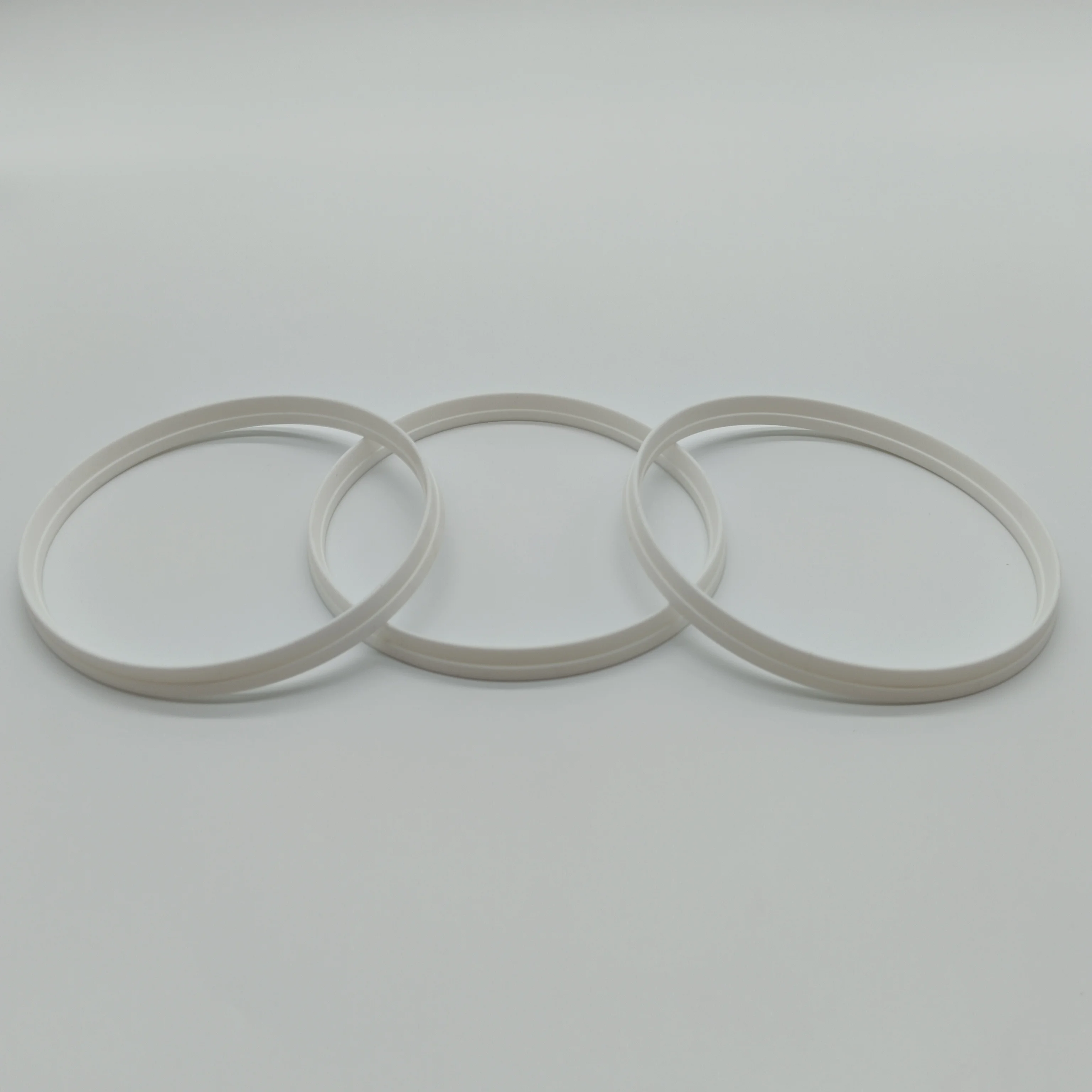 Durable Household Kitchen Silicone Seal Rubber Covering for Food Boxes and Storage Containers supplier