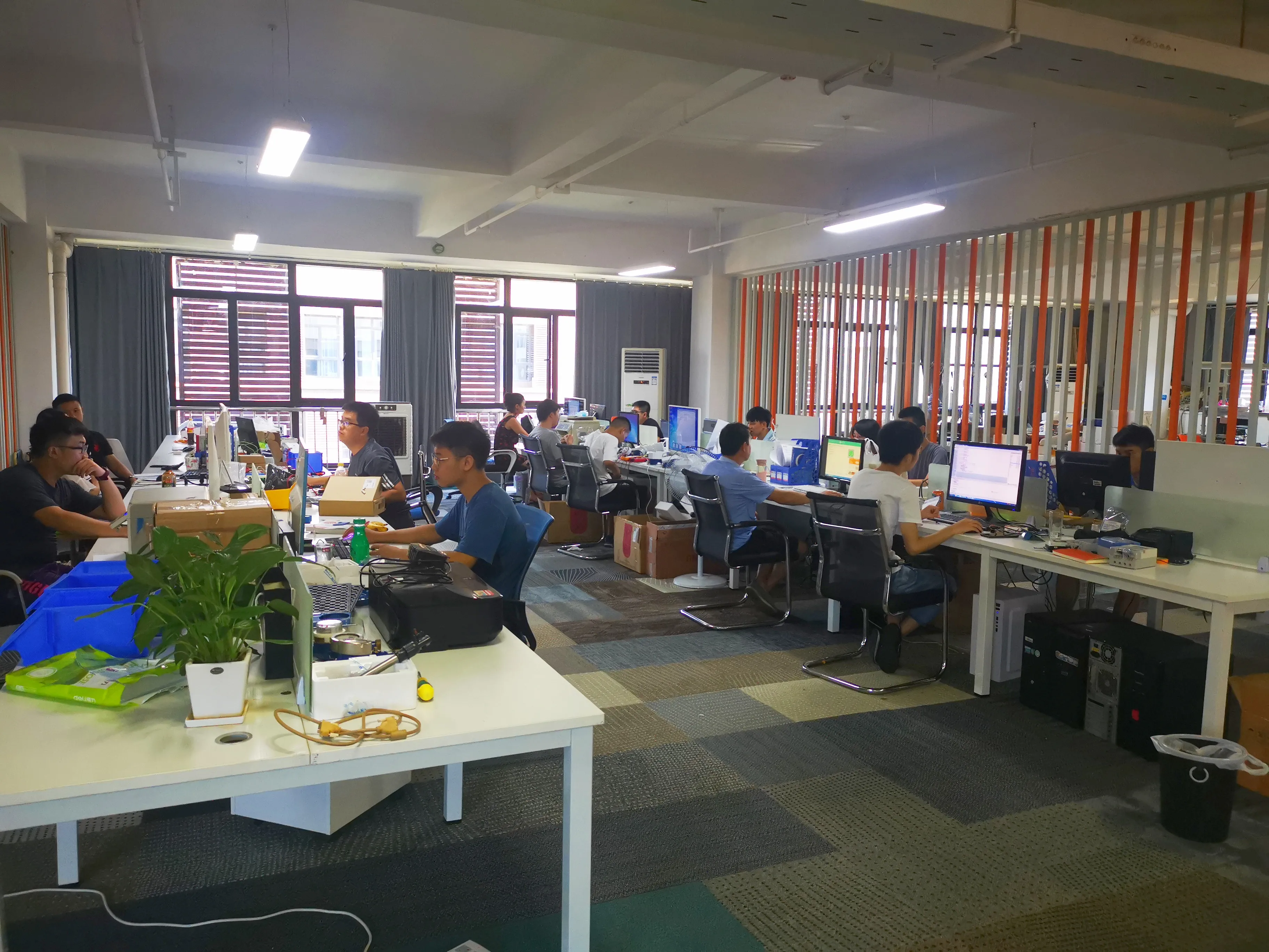 Высокоемкий беспроводной интеллектуальный радиочастотный счетчик воды Laura с предоплатой, заводская продажа, IP68, с разделенной клавиатурой, высокоемкая батарея, OEM 23