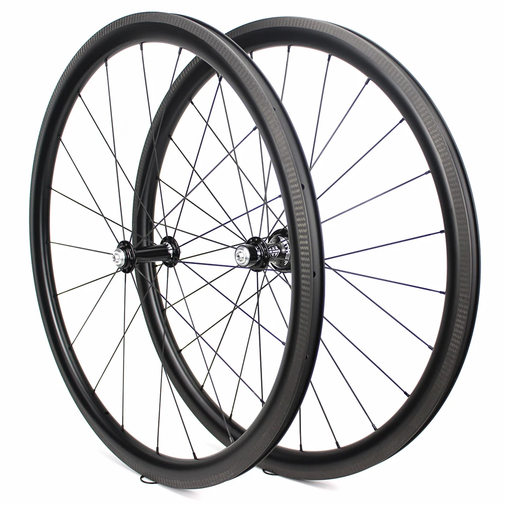 carbon wheels clincher