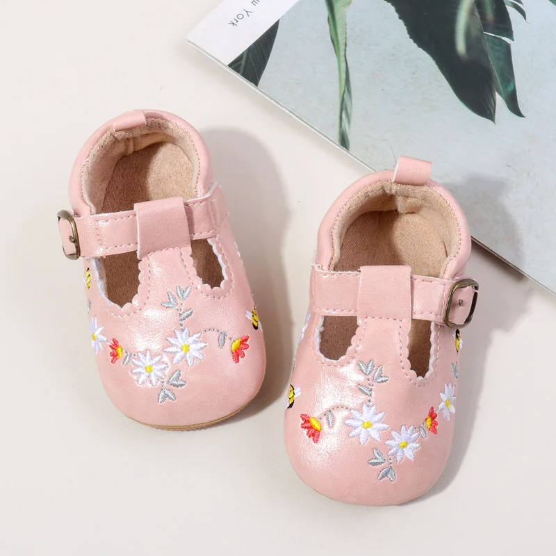 2025 New Design Hollow Breathable Beautiful Flower High Quality Baby Girl Soft PU TPRClassical Princess Shoes manufacture