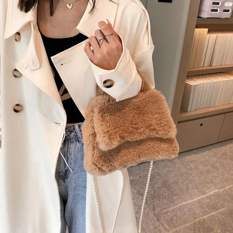 New Fashion Pearl Chain Single Shoulder Bag Japanese Fuzzy Portable Small Handbag Women Plush Cross Body Bag