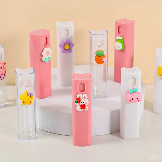 Refillable Plastic Perfume Atomizer Mini Pretty Perfume Bottle Mouth Fresher , Rechargeable Perfume Bottle Heart 10Ml
