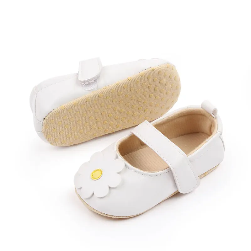Beautiful Flower Design Soft Leather Baby Toddler Newborn Shoes for Girls manufacture
