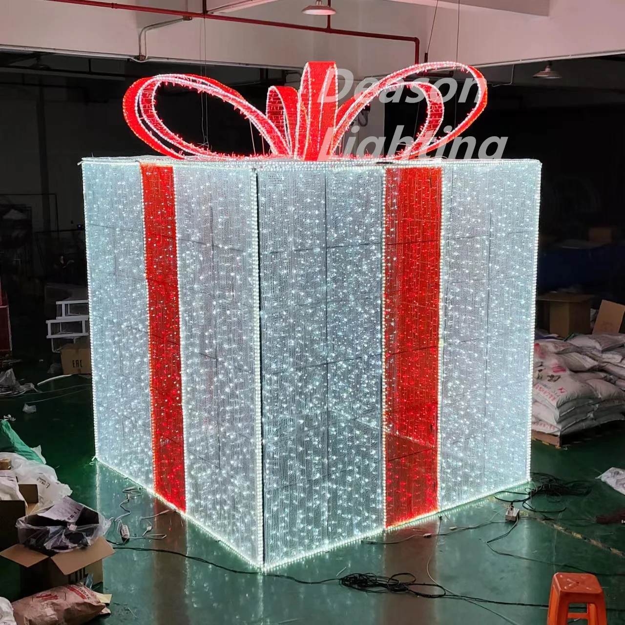 giant outdoor christmas gift box lights 0