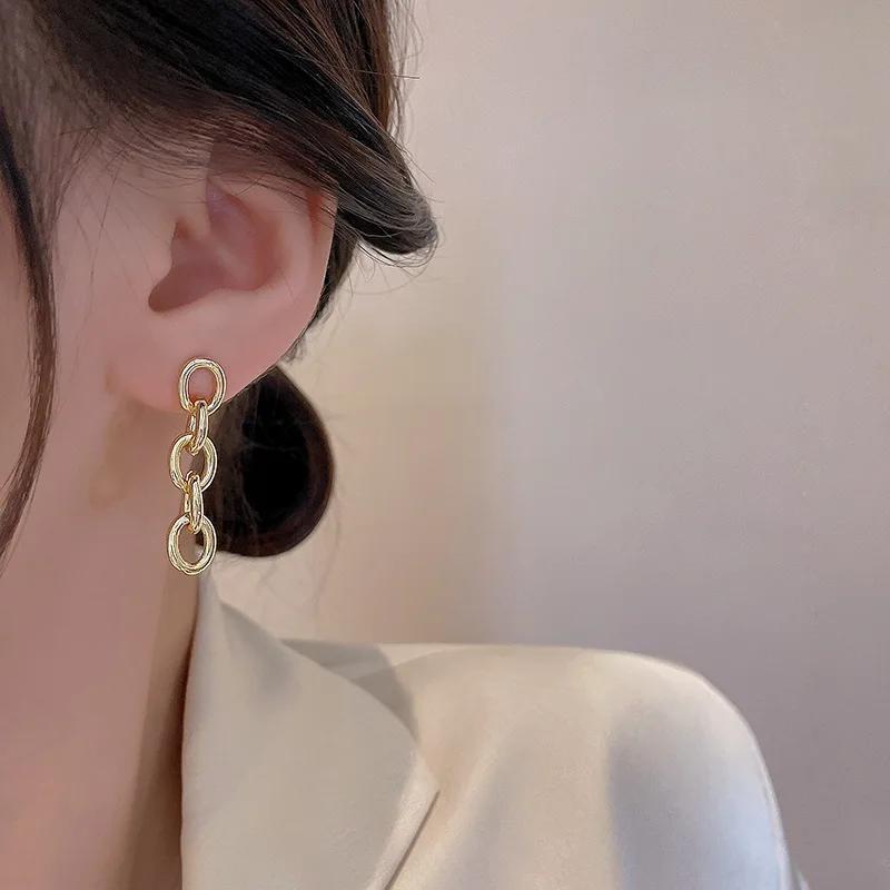 Vintage Luxury Long Chain Earrings Women Girls Exquisite Gold Plated Stud Earrings Jewelry Gift