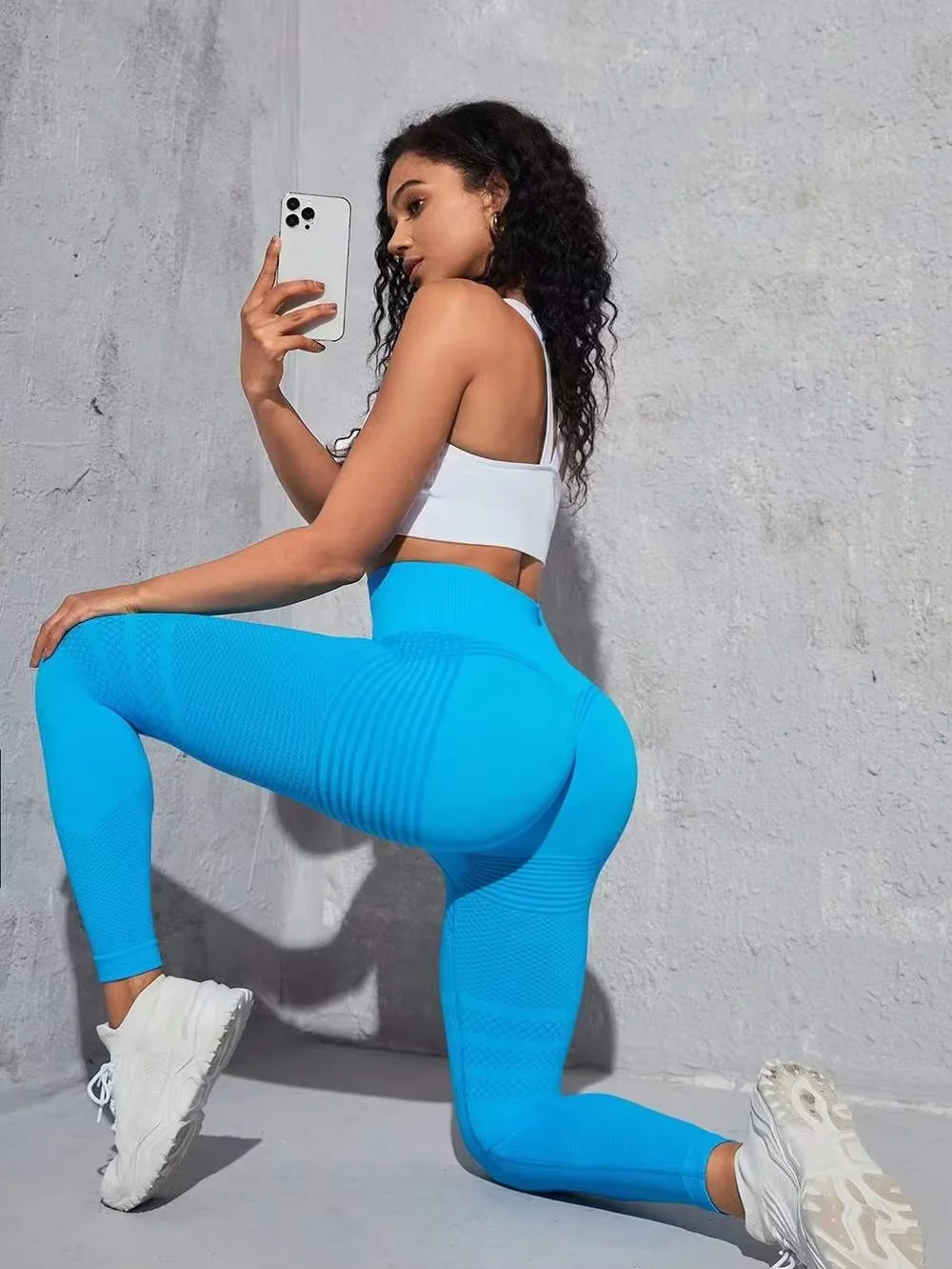 Qinelle High-Waist Sculpting Leggings in Light Blue