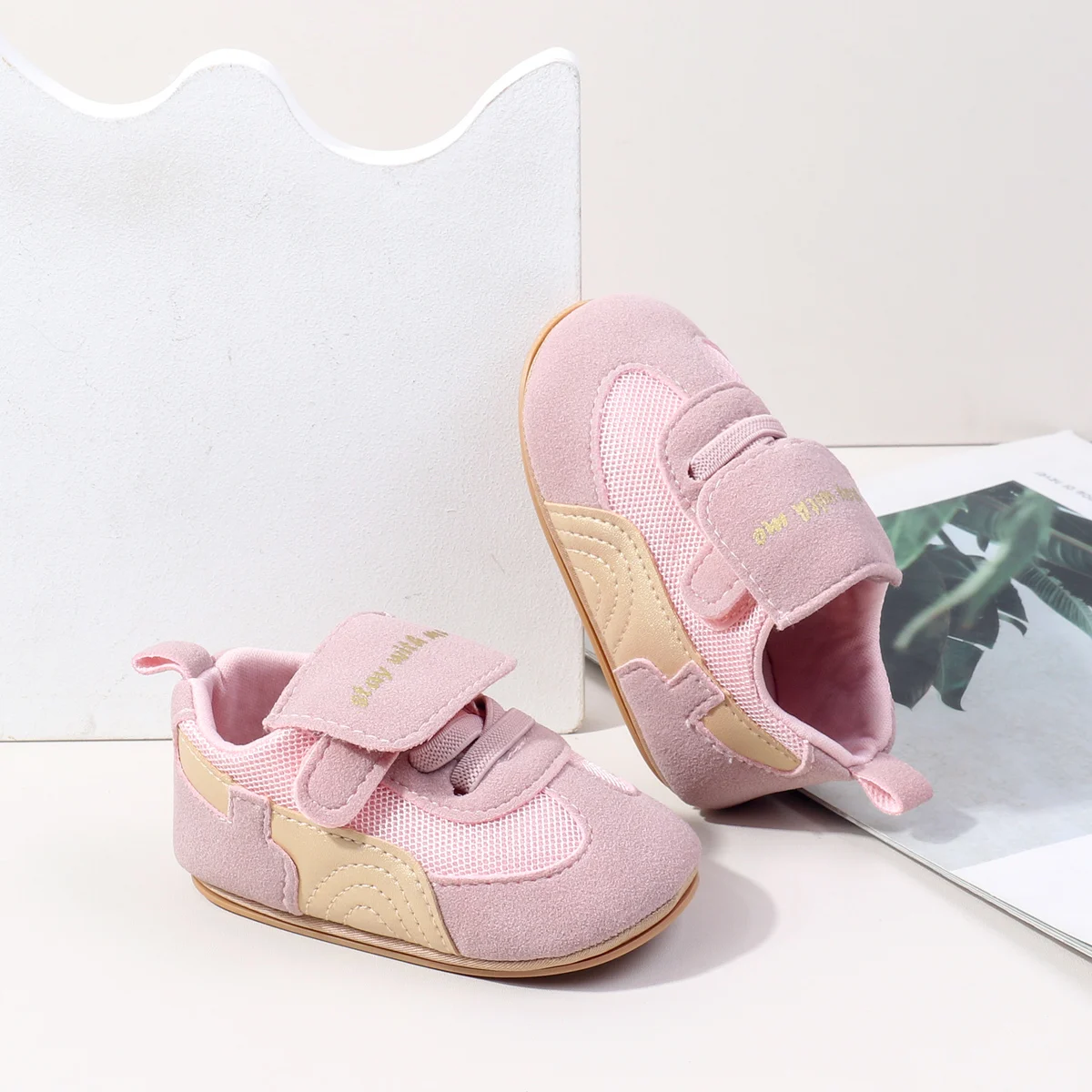 Sturdy Soft Flat TPR Soles New Design Solid Color Casual Infant Shoes All Seasons Toddler Walking Shoes for Boys and Girls details