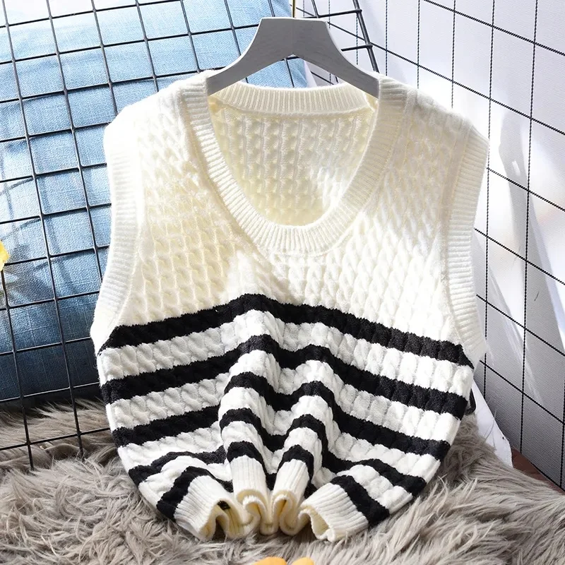 Women's Crew Neck Long Sleeve Pullover Sweater Casual Loose Fall Jumper Tops Knitwear