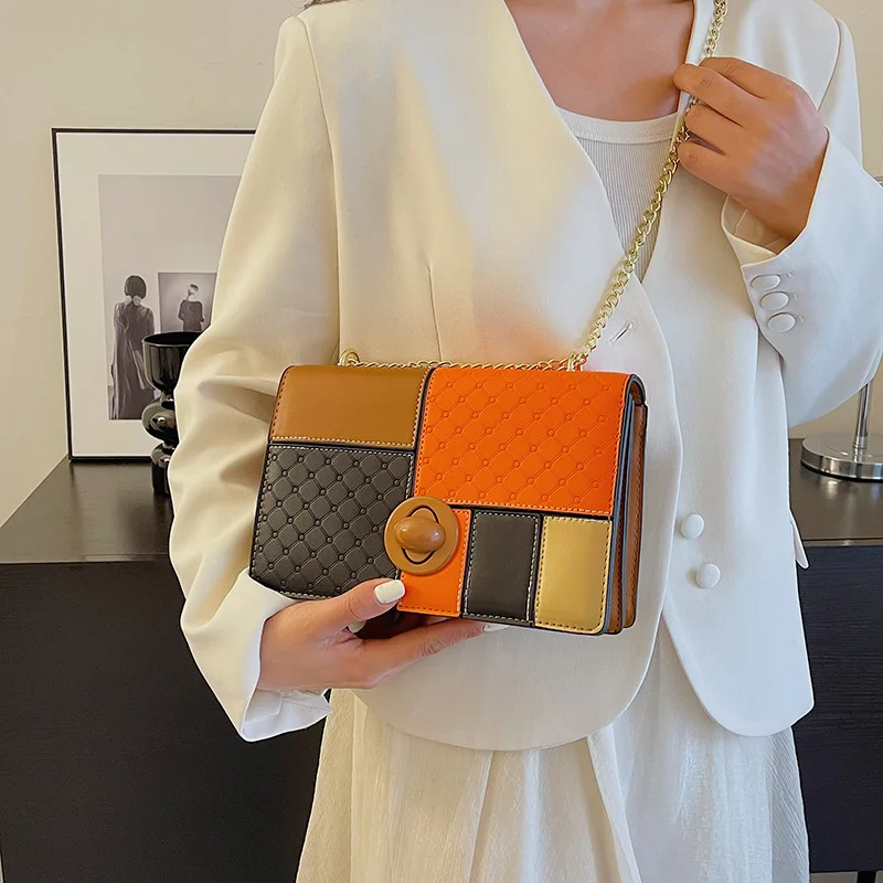 2023 New Famous Designer Brand Chain Shoulder Messenger Bags High Quality Metal Letter Woman