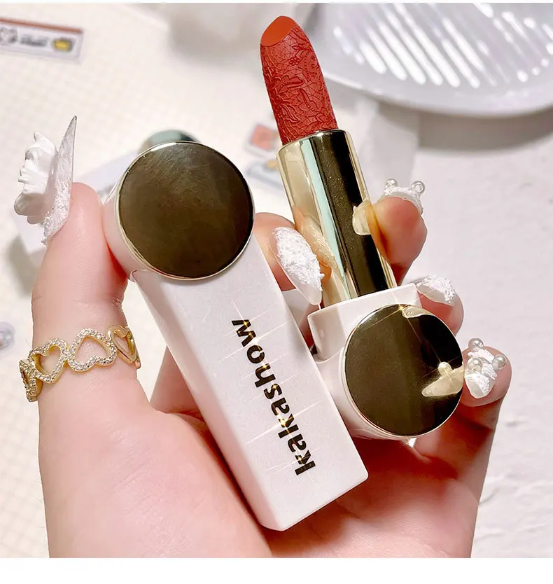 luxury shine lipstick