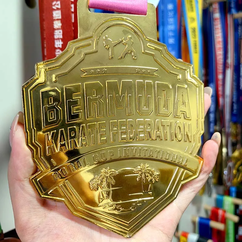 Customized Shiny Gold Karate Jiu Jitsu Taekwondo Medal Event Commemorative Sports Metal Medal factory