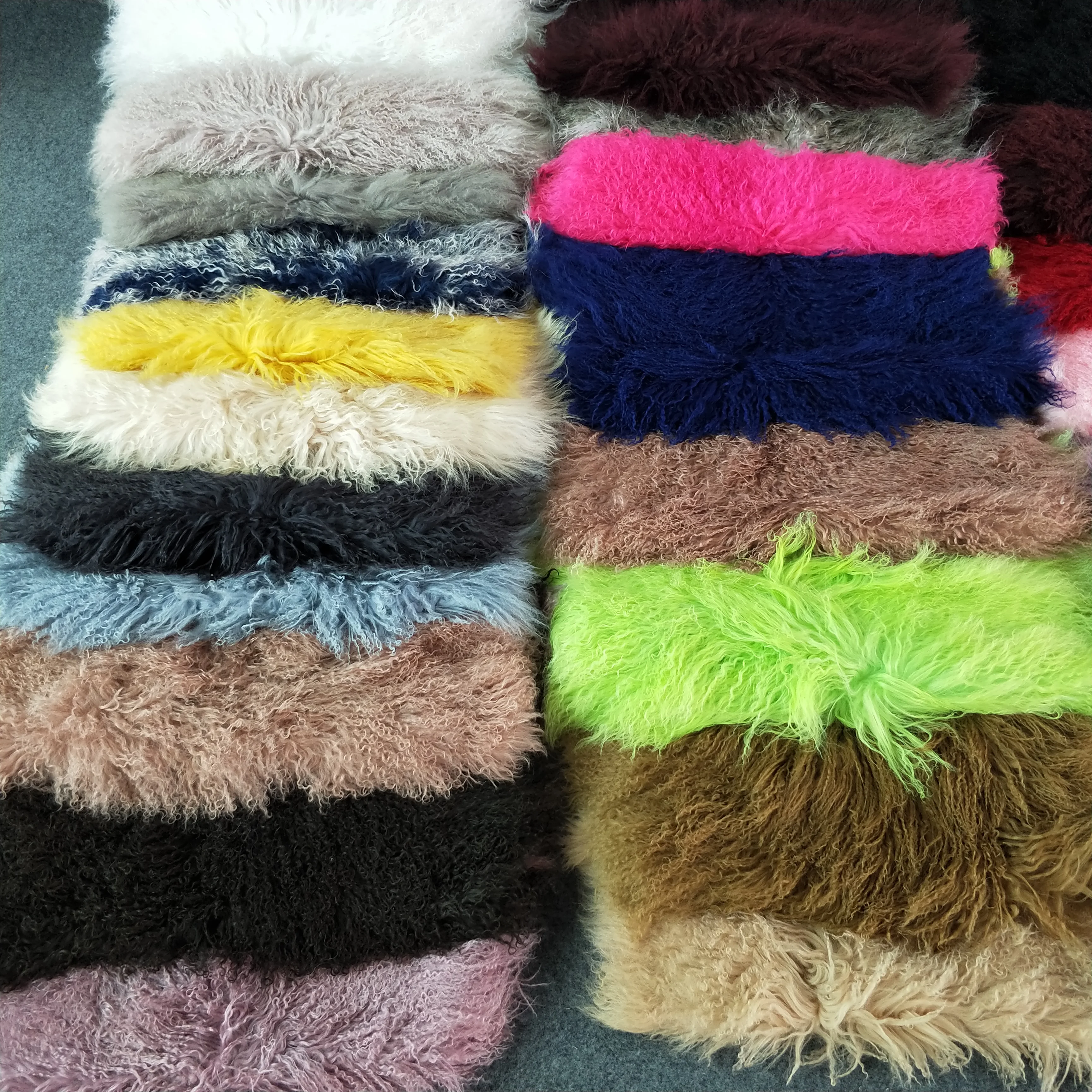 Long Hair Mongolian Lamb Fur Rug Real Sheep Fur Blanket Curly Goat Fur  Plate - Buy Lamb Fur Rug,Sheep Fur Blanket,Goat Fur Plate Product on  