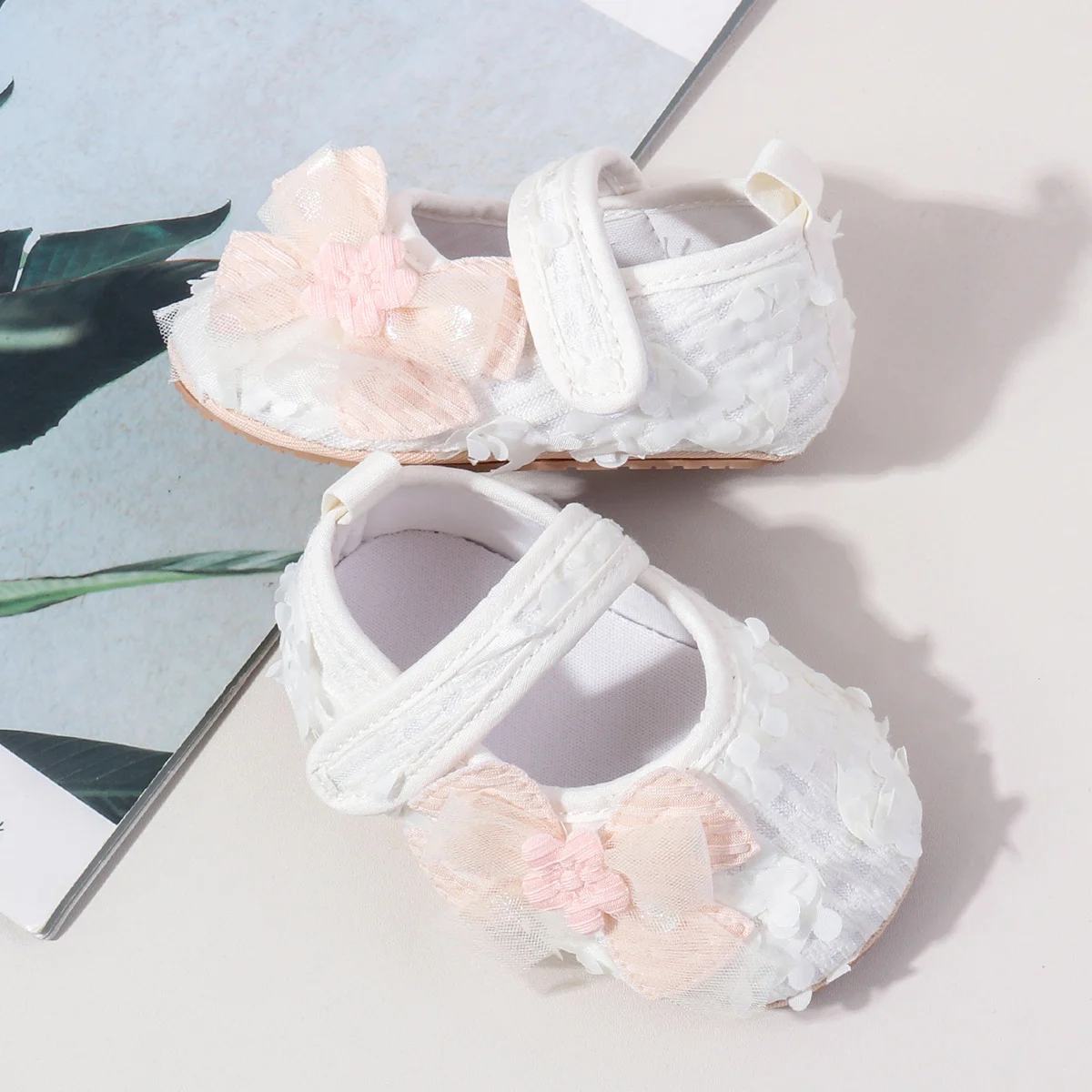 Hot Selling Butterfly Design Soft Tpr Outsole High Quality Baby Newborn Girl Shoes 2025 details