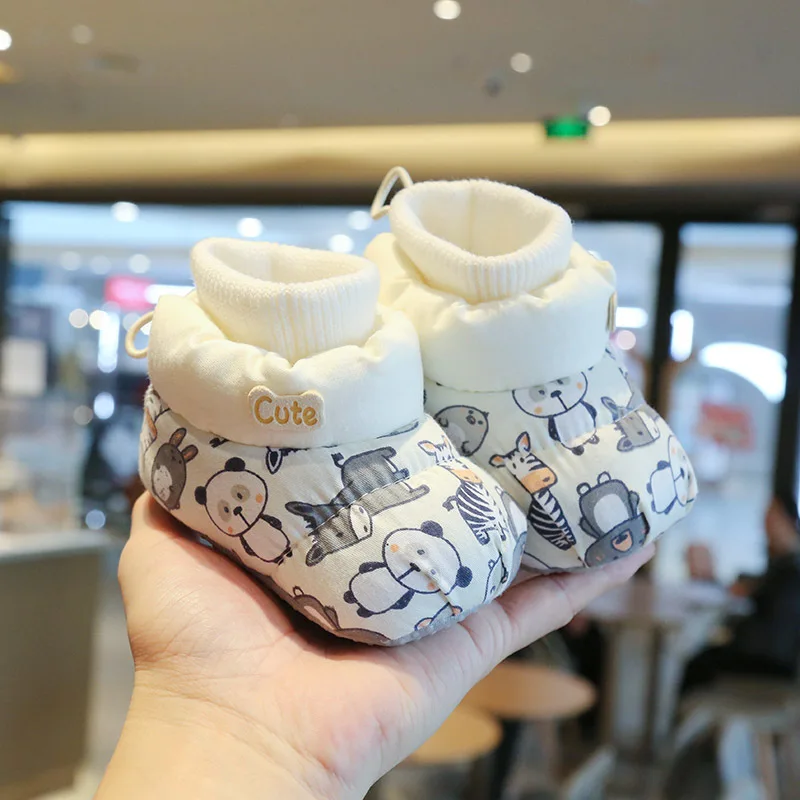 Baby winter soft-soled baby shoes and socks to keep warm newborn shoes Unisex  Polka Dot Flower