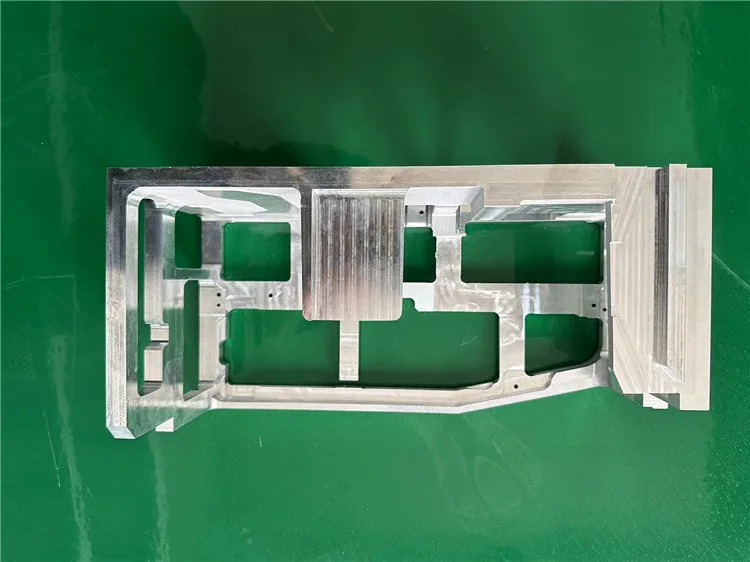 High Quality Aluminum Casting Service Precision Aluminum Casting Parts Pressure Gravity Die Casting Parts factory
