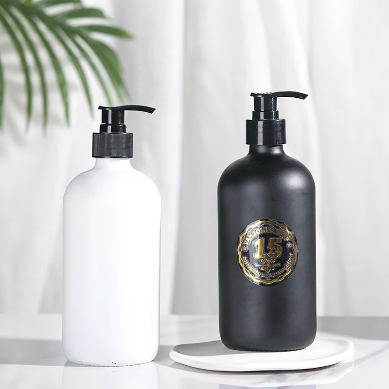 Customized Black White Color Skin Care Body Lotion Round 500ml Bathroom Hand Sanitizer Glass Pump Bottles