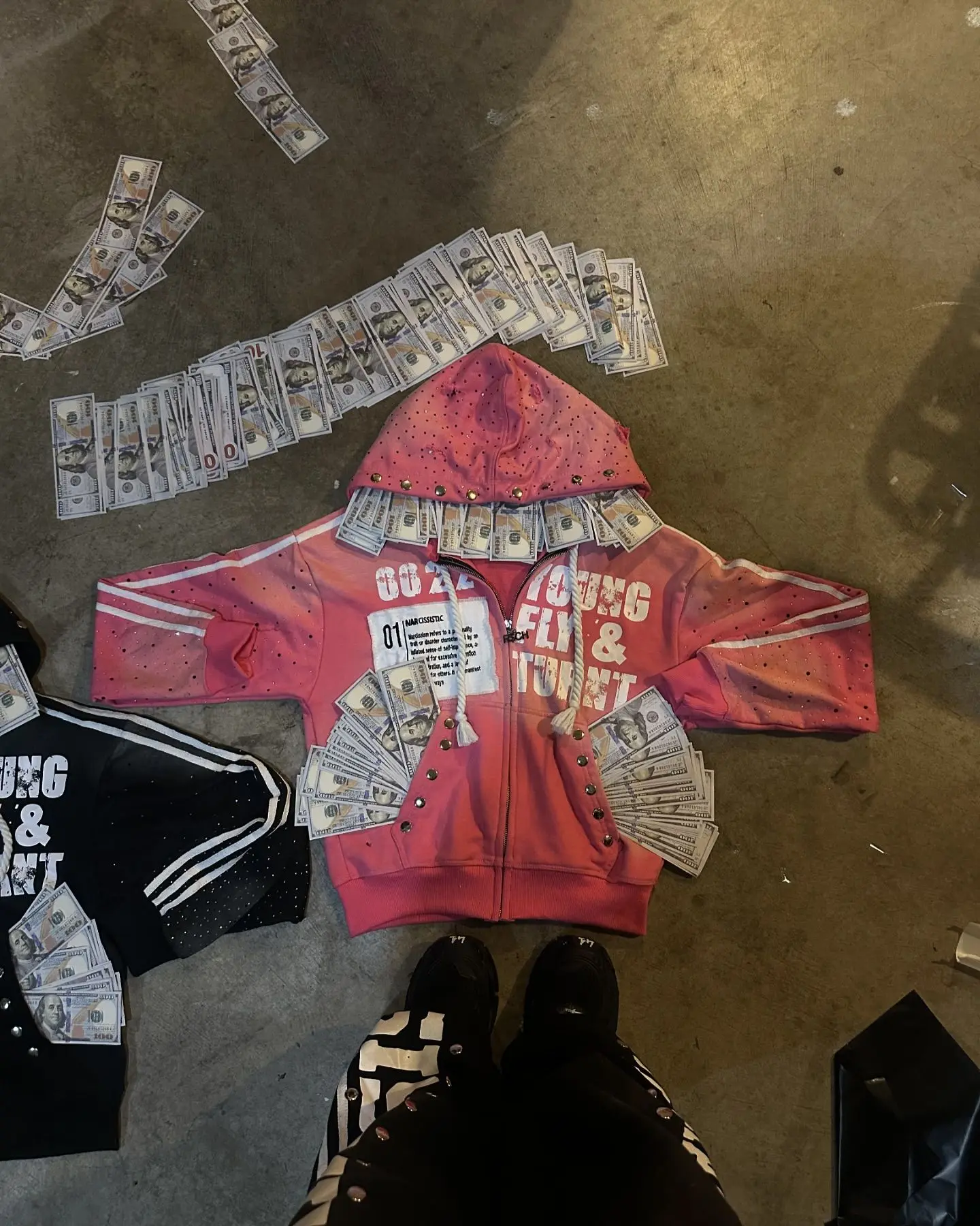 product mens custom rhinestone applique embroidered spike sun faded wide leg screen printed sweatpants zip up hoodie sets-4