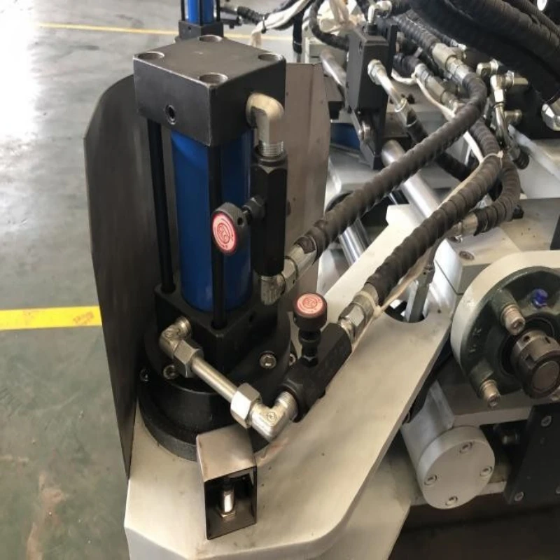 Automatyczna hydrauliczna wielokierunkowa odlewarka Precyzyjne komponenty Front Side Dual Mix Core Bearing Motor 3