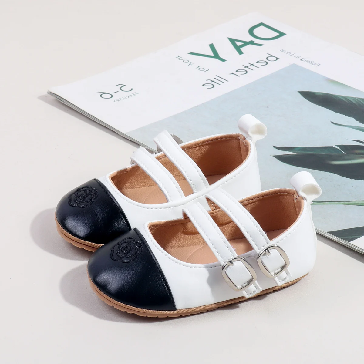 Hot Selling Simple Patchwork Pu Leather Toddler Baby Shoes for Girls supplier