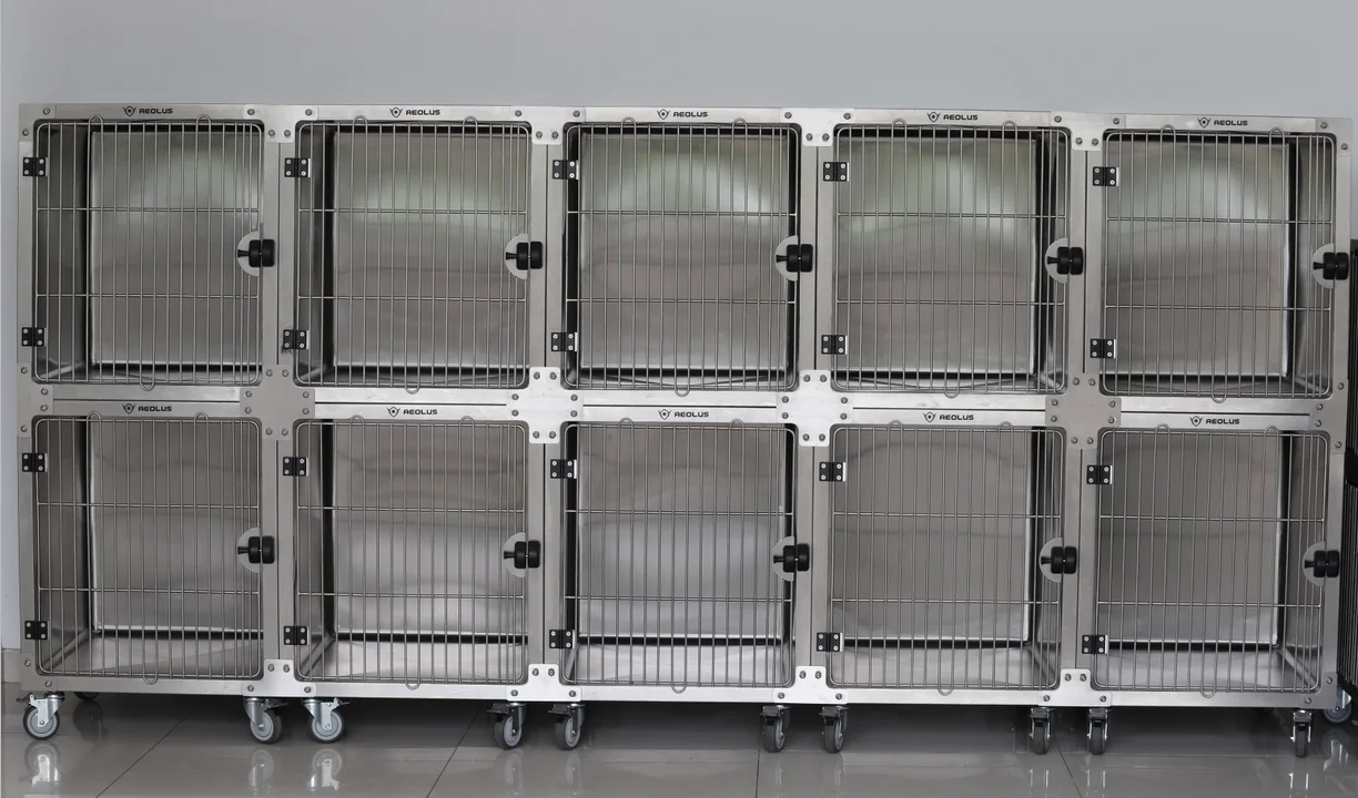 Noise Dampening S/s Modular Kennel,Very Versatile Configurations,Many