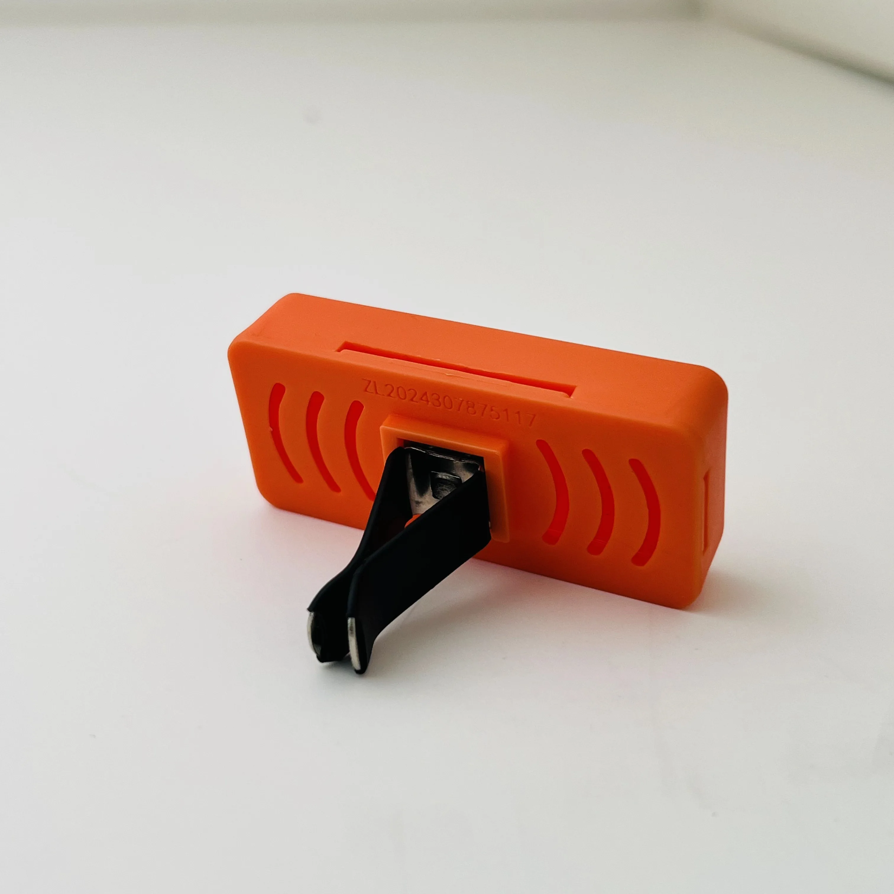 product eco friendly material custom packaging long time aroma fragrant outlet aroma blow car vent clip diffuser-9