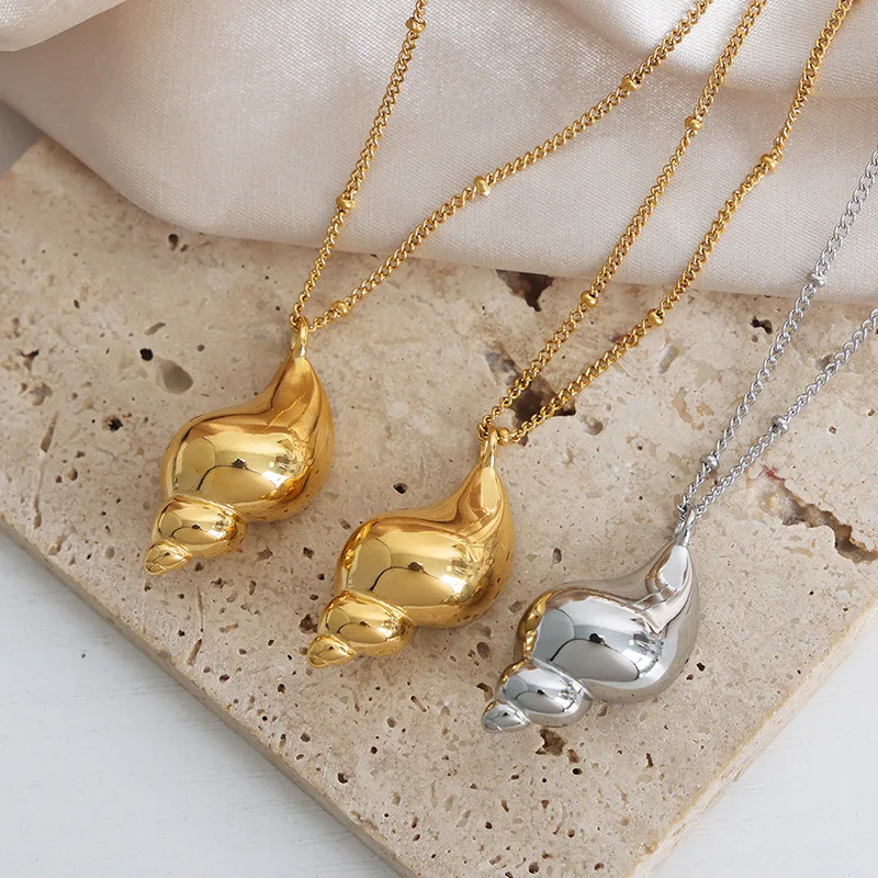 high quality 18k gold plated bohemian jewelry sea snail charm necklace stainless steel fashion conch pendant necklace