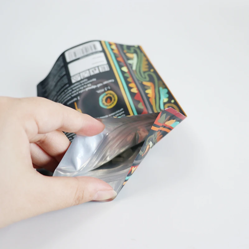 Custom Print Wholesale Colored 3.5g Baggies Aluminized Foil Smell Proof Cookie Plastic Packaging Mylar ZipLock Bags for Food5
