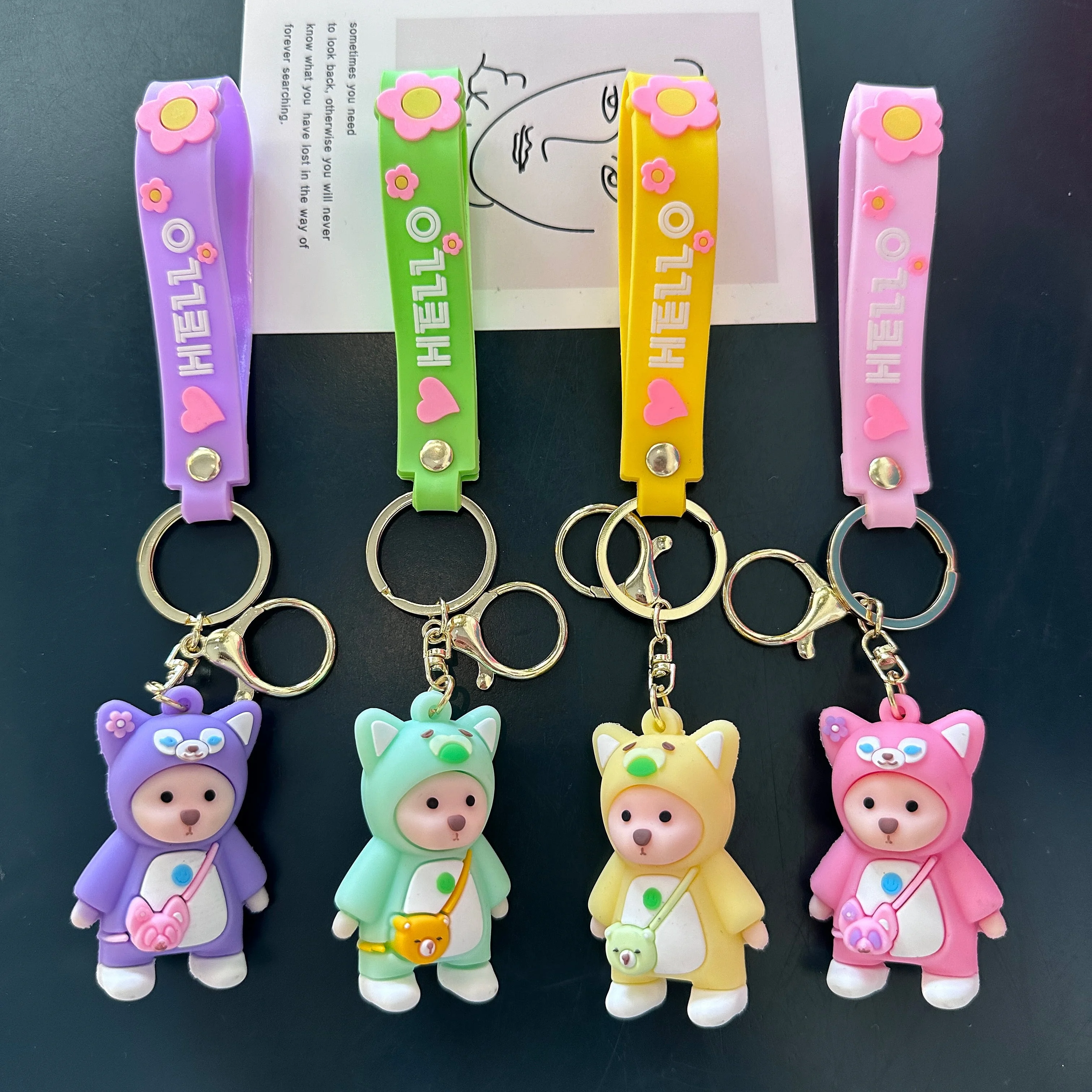 2024 New Fashion PVC Cute Little Bear Pendant Keychain 3D Cute Cartoon Animation Comic Car Bag Keyring Souvenir Couple Gift