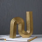 2021 Trending Home Decor Items Abstract Ceramic Gold Geometric Home Decor