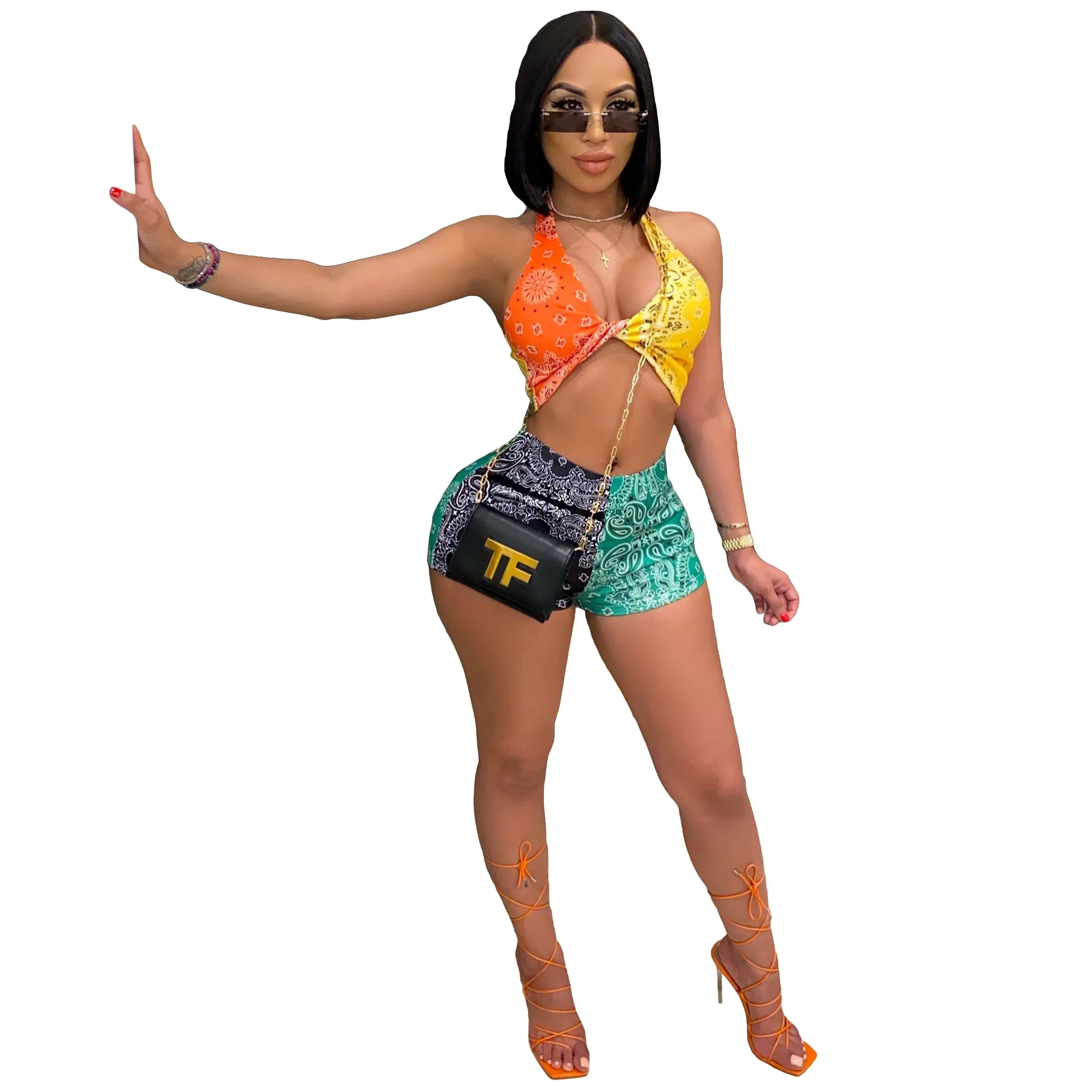 Pantaloncini Da Donna Colory Usa All'ingrosso Set Pantaloni Corti Estate  Colore Abbinato Due Pezzi Set Corto Stampa Bandana - Buy Breve Set Donne  2021 Due Pezzi Estate Due Pezzi Biker Corto Set,Set