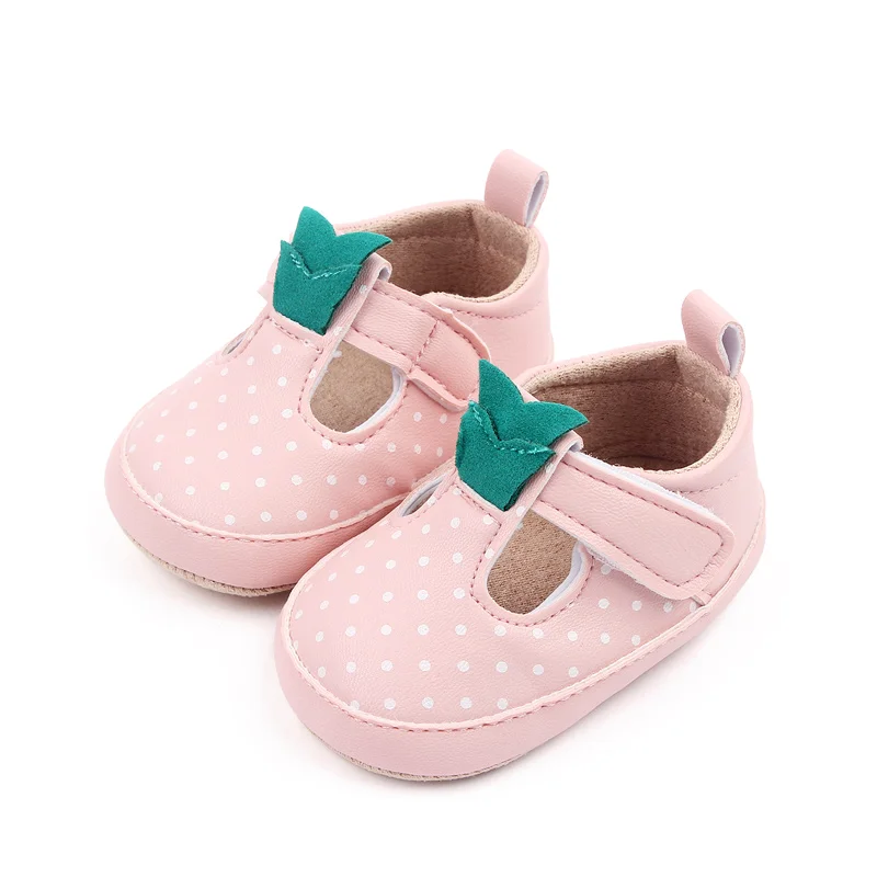 Strawberry Design Spring and Autumn New Baby Moccasins for Girls Shoes details