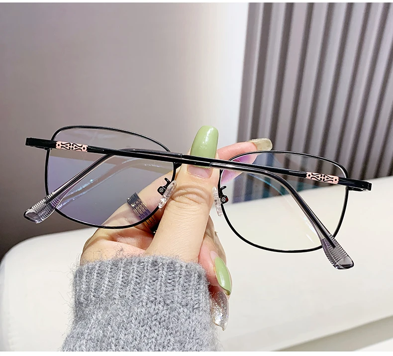 7126 2023 New Fashion Photochromic Glasses Cat Eye Glasses Metal