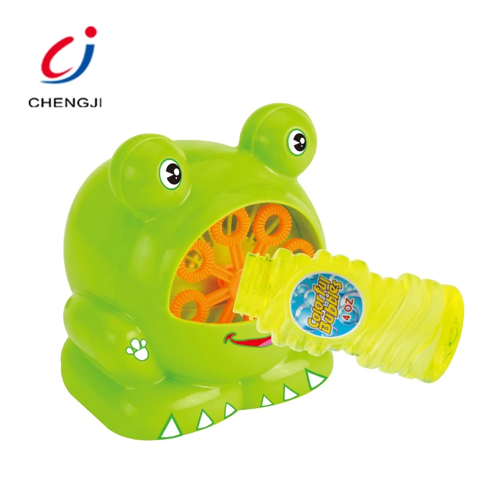 Lovely electronic output colorful children outdoor funny frog soap bubble maker toy blowing machine summer toy